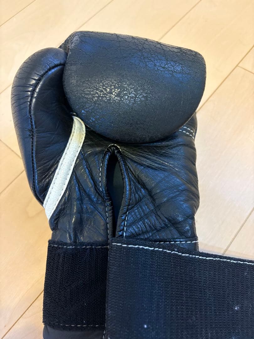 ウィニングボクシンググローブ8オンスマジックテープ