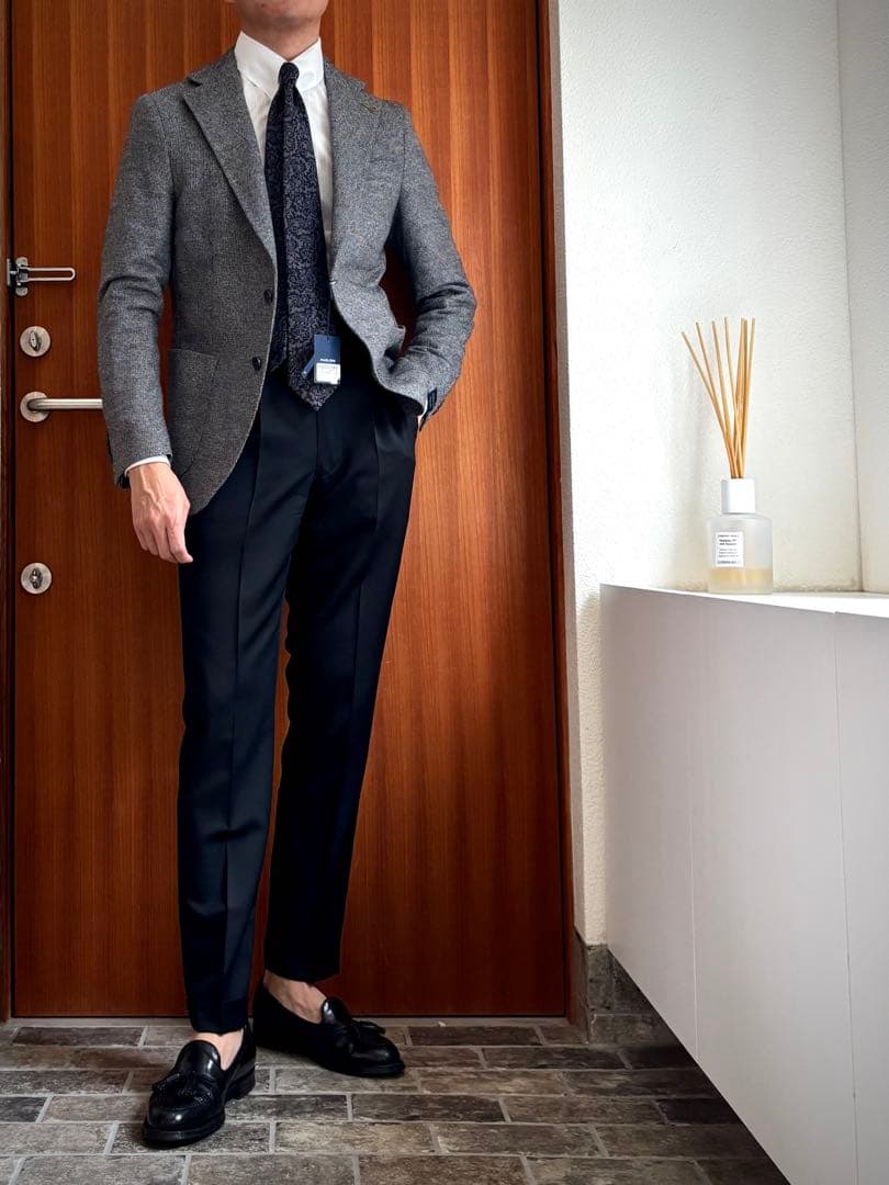 未使用 PAOLONI パオローニ ウールイージージャケット 48 グレー