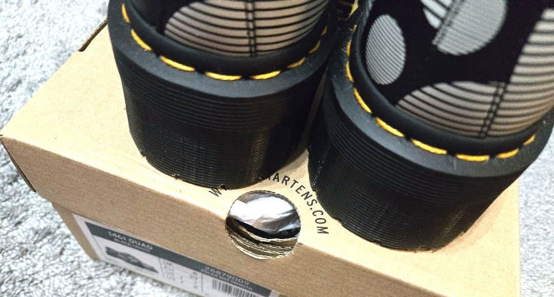 Dr.Martens ドクターマーチン 厚底シューズ ポルカドット