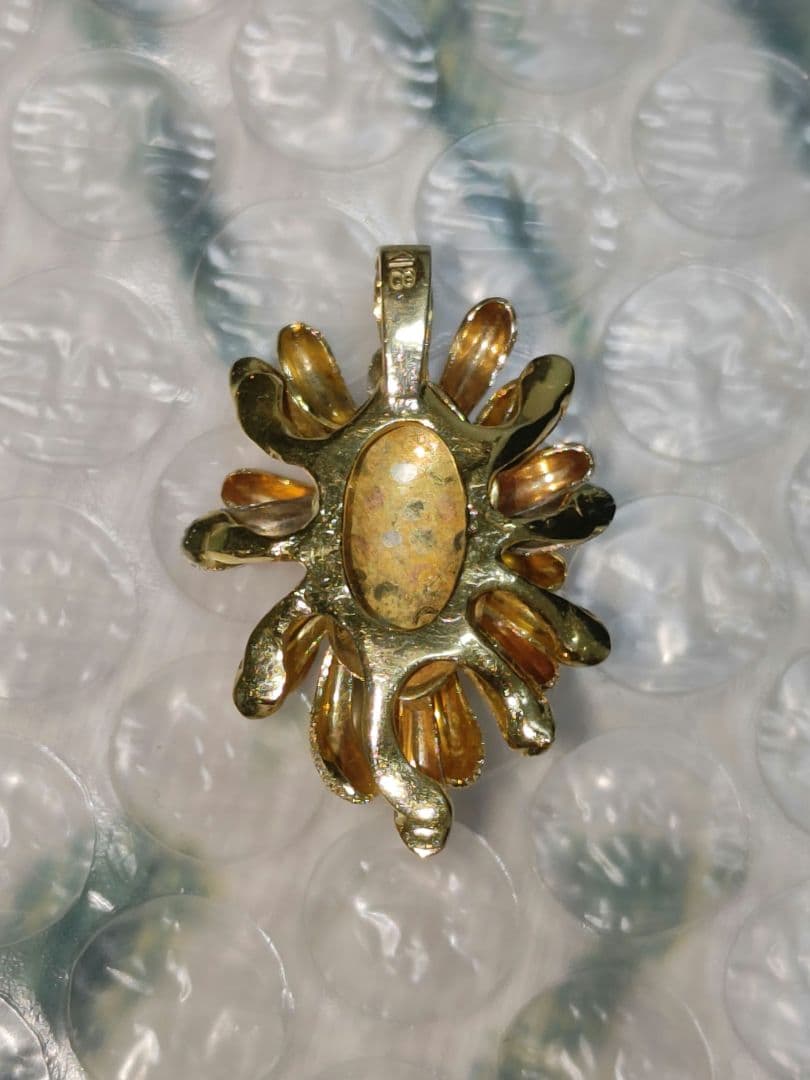 【最終値下げ】5.9g k18 ペンダントトップ