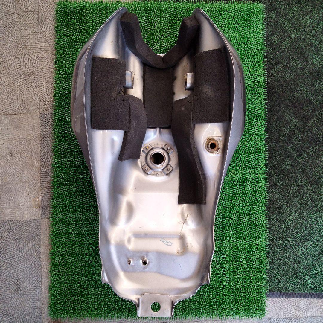 CB400 Super Four SPEC3 燃料タンク&フロントフェンダー