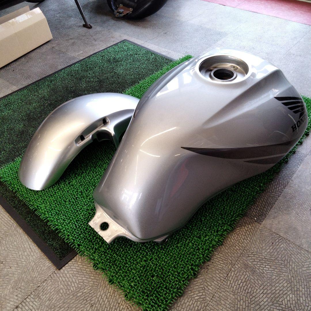 CB400 Super Four SPEC3 燃料タンク&フロントフェンダー