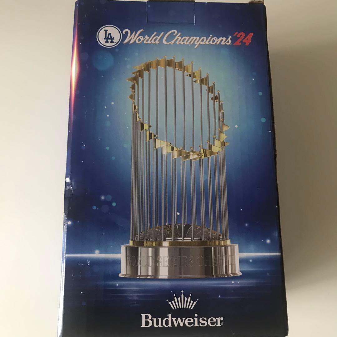 優勝　最新　球場配布限定品　非売品　ロサンゼルス・ドジャース レプリカトロフィー
