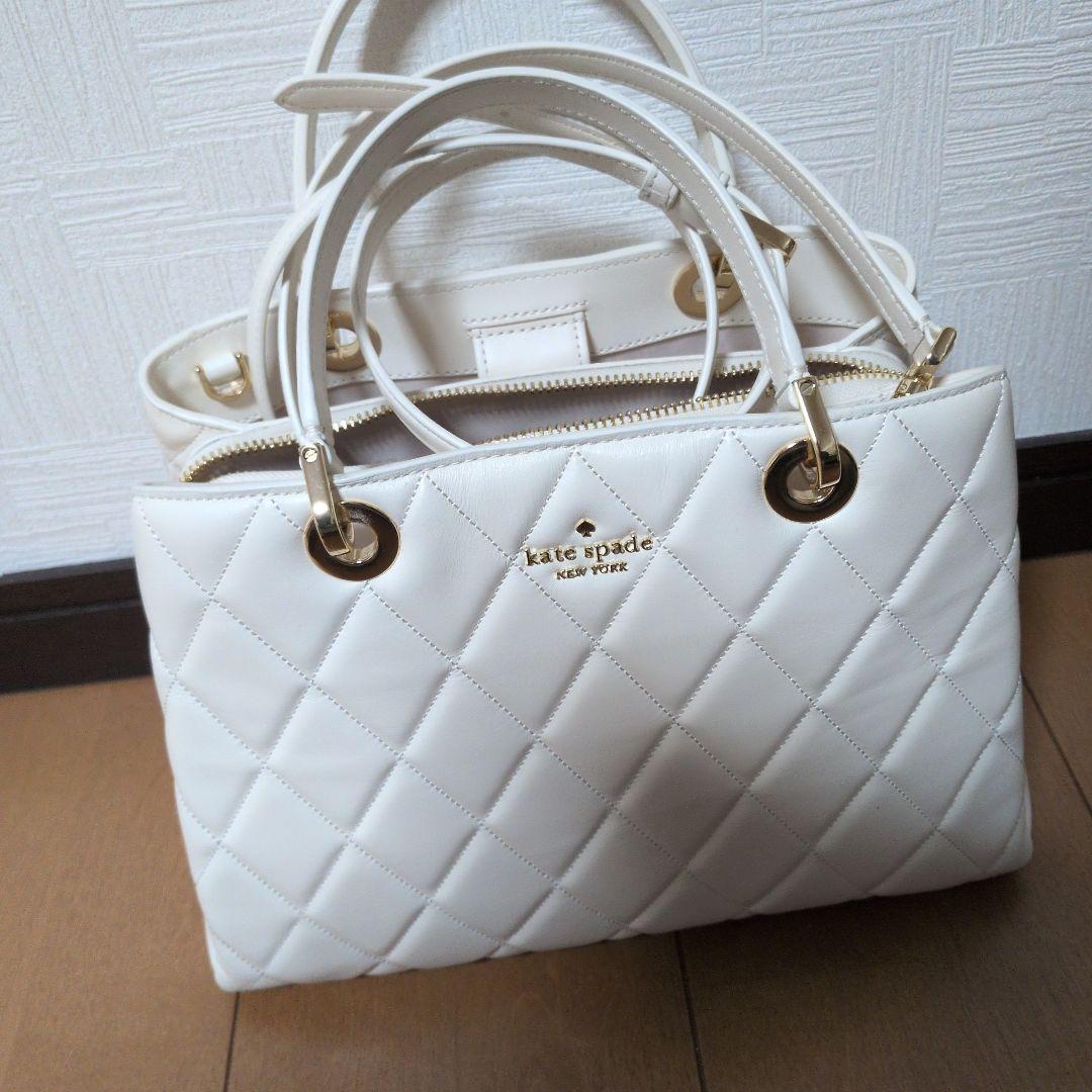 kate spade ホワイト キルティング ショルダーバッグ