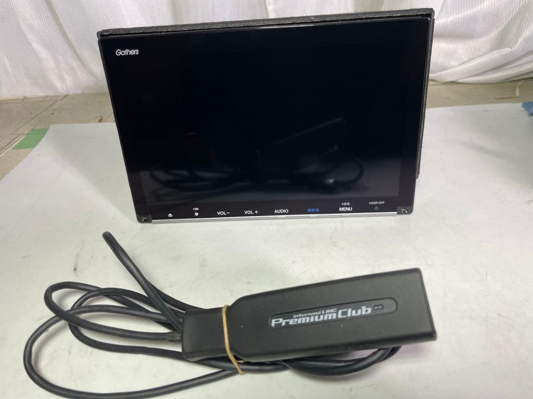 Gathers VXM-187VFEi 8インチ　ナビ