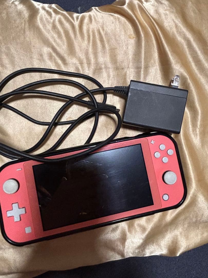 Nintendo Switch Lite ピンク 充電器付き