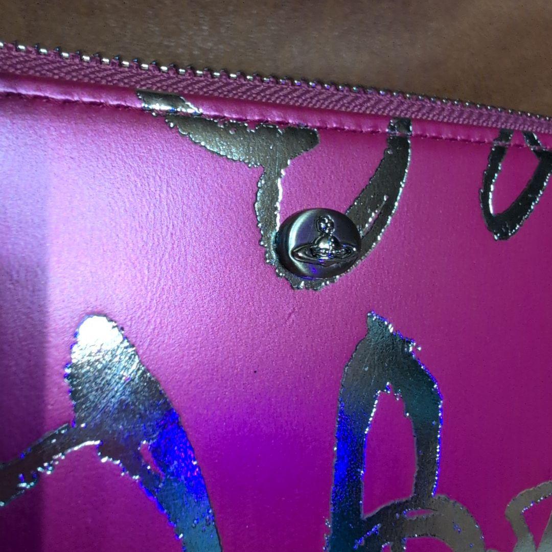 お正月最終セール VivienneWestwood長財布ハートチャーム付き