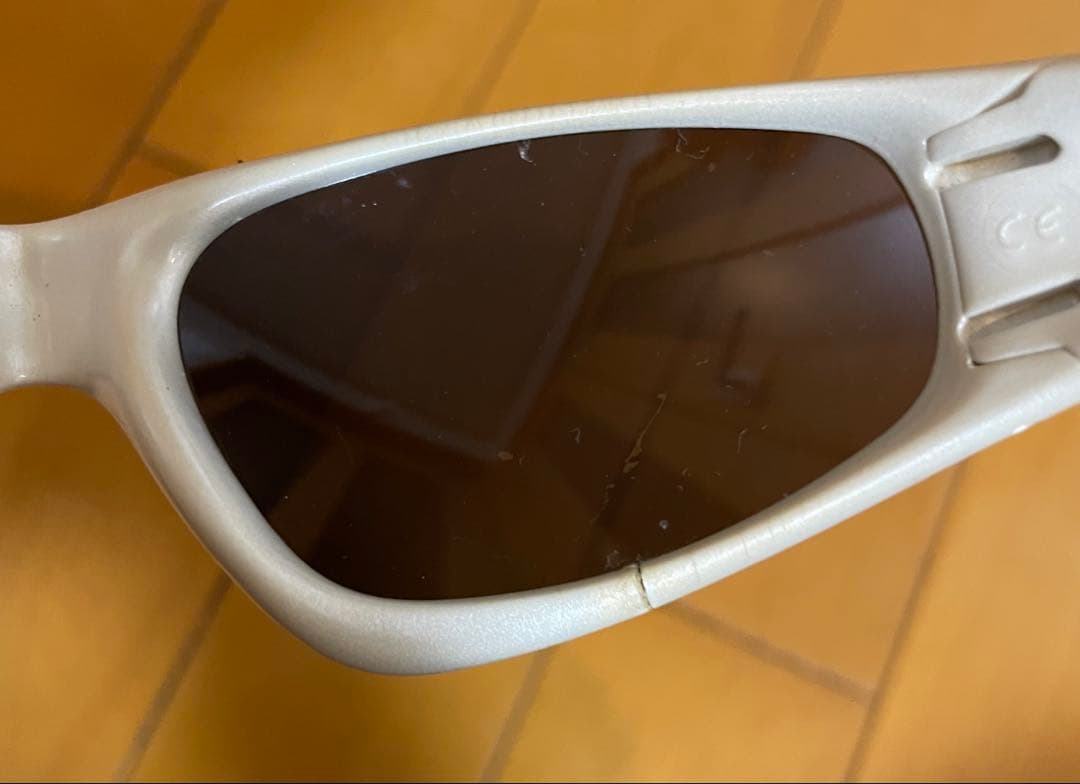 小物 Oakley straight ivory