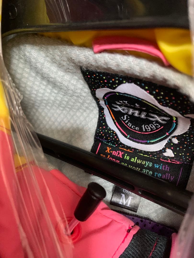 フェニックスX-NIX スキースノボウェアウィンタースポーツ用ジャケットとパンツ