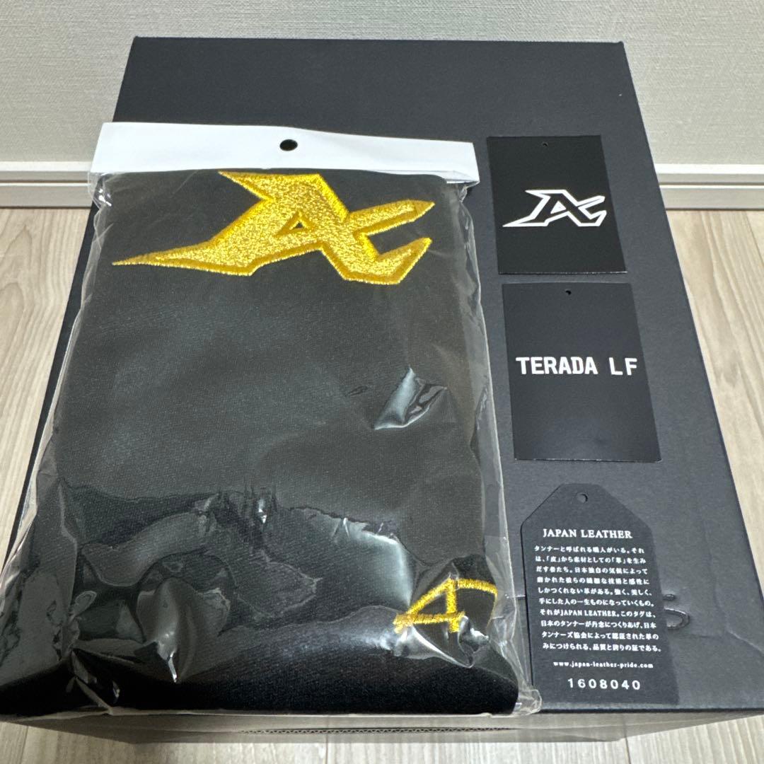 美品　ATOMS 硬式野球グローブ 左投げ　黒