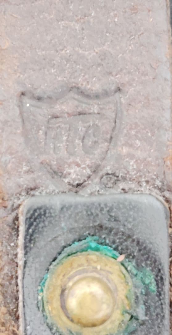 希少品　HTC ウォレットチェーン ブラックレザーXシルバースタッズ　USA製