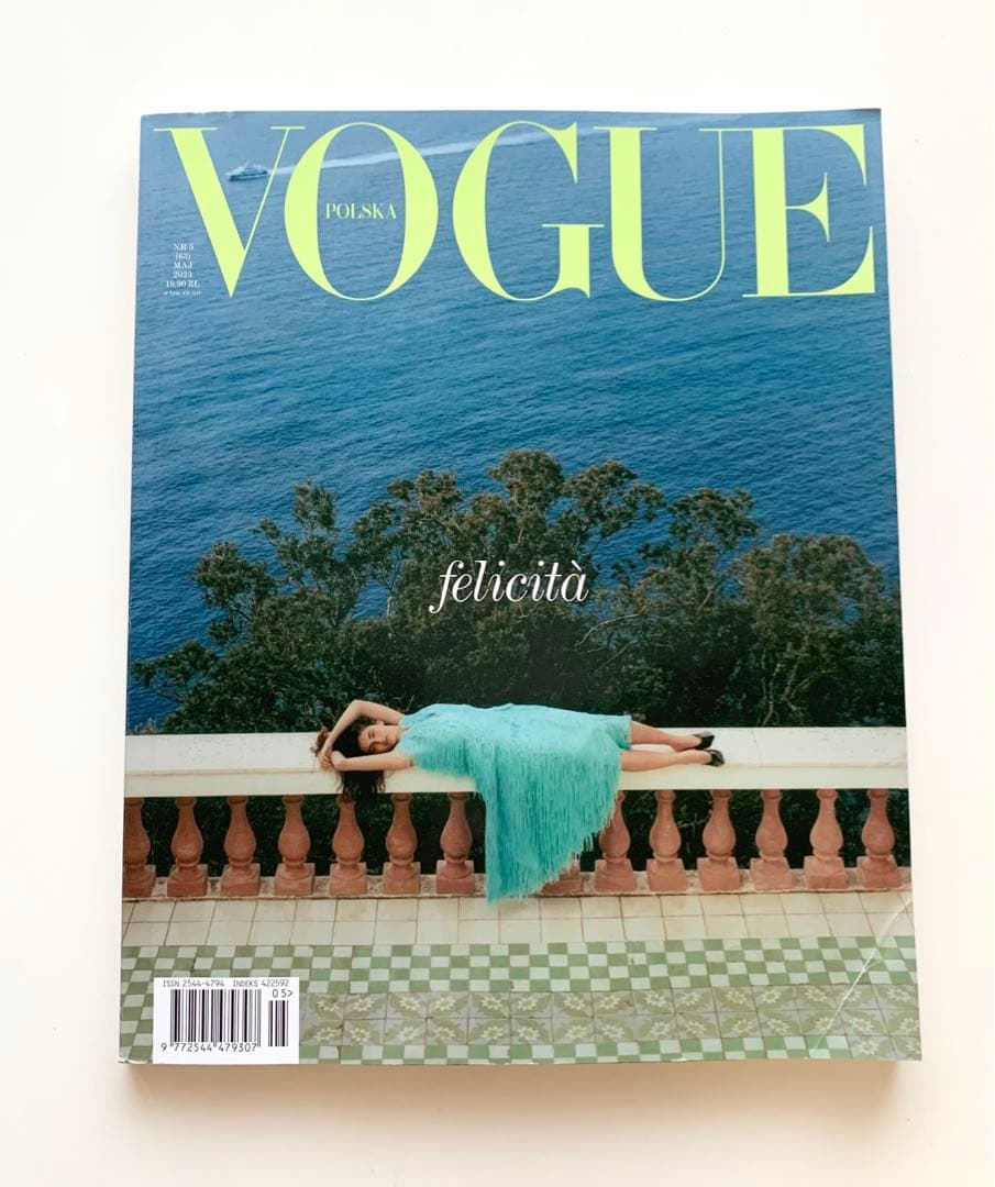 女性情報誌 Vogue Poland Magazine May 2023