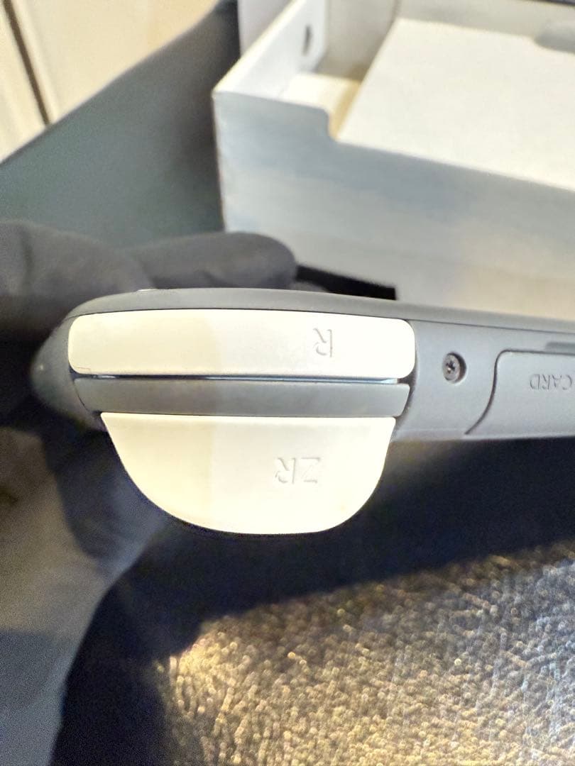 任天堂Nintendo Switchライトグレーカラー