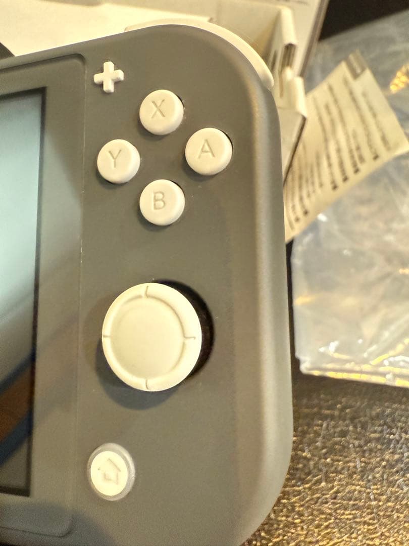 任天堂Nintendo Switchライトグレーカラー