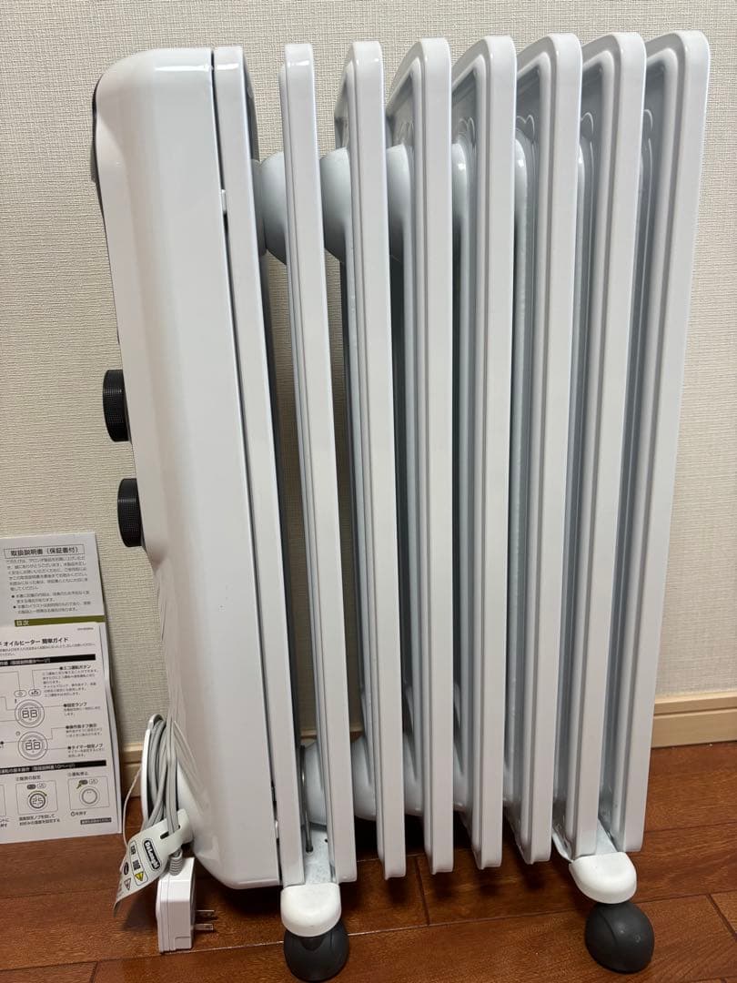 【美品】デロンギ　オイルヒーター　RHJ35M0812-DG ホワイト