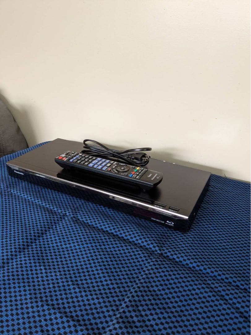 【16】Panasonic ブルーレイレコーダー リモコン付き