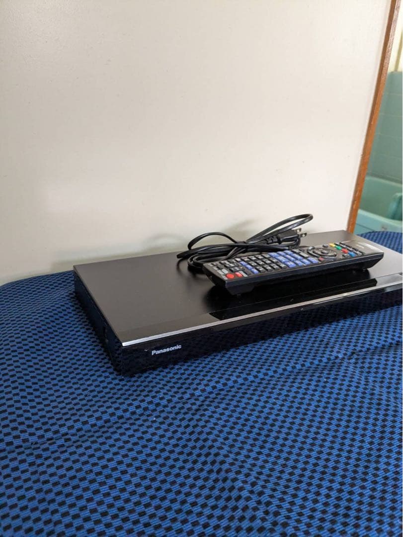 【16】Panasonic ブルーレイレコーダー リモコン付き