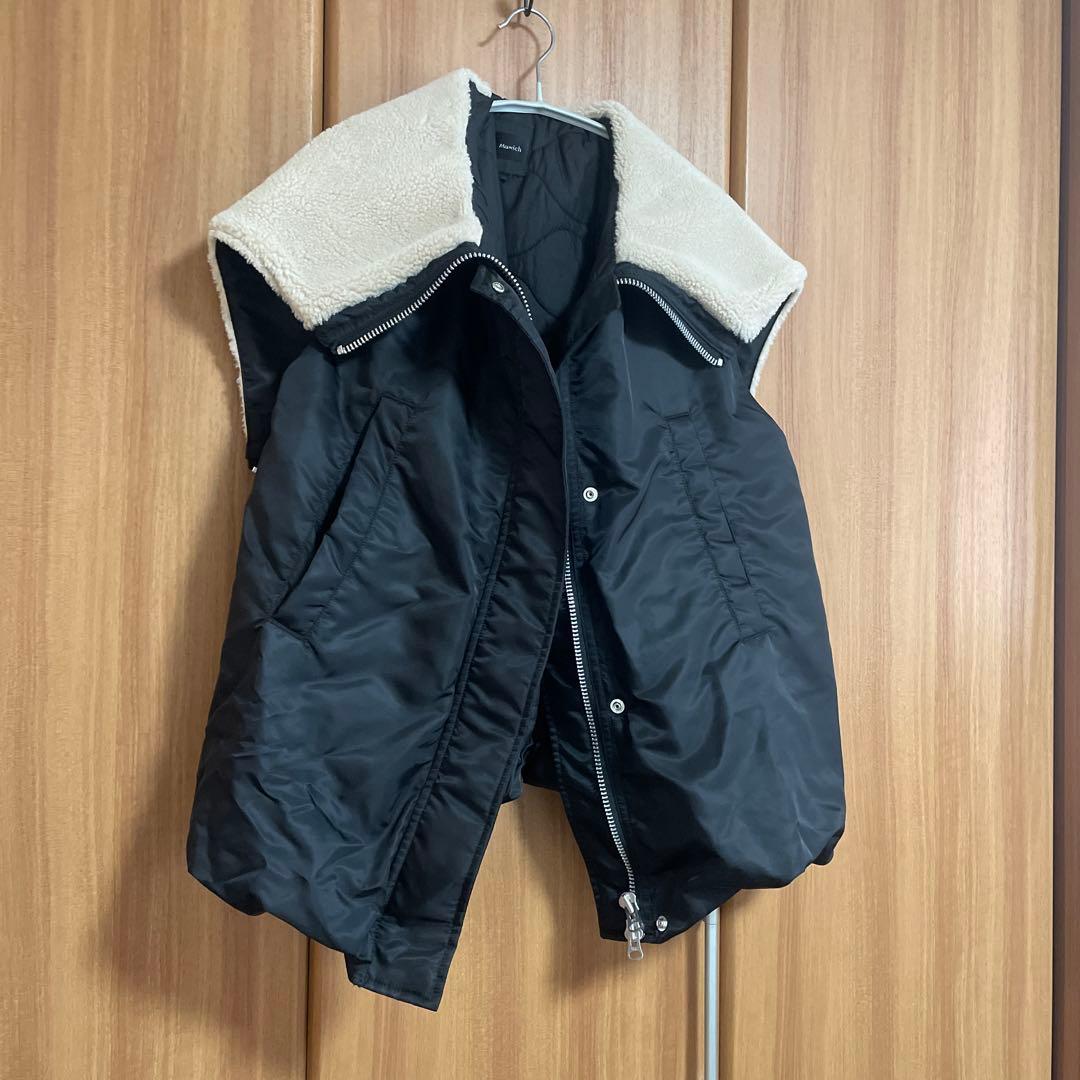 今季　MUNICH ナイロンツイル×シープボアバルーンフライトベスト