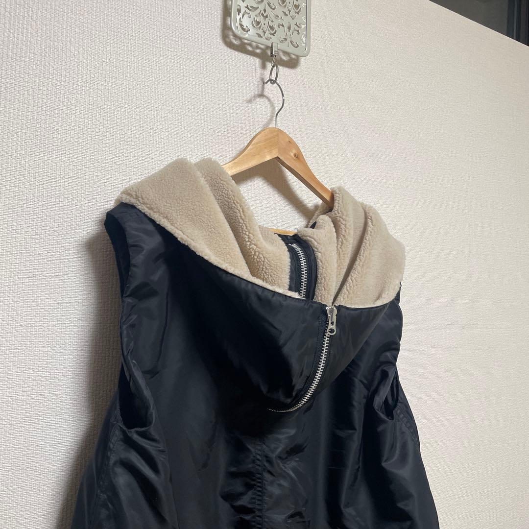 今季　MUNICH ナイロンツイル×シープボアバルーンフライトベスト