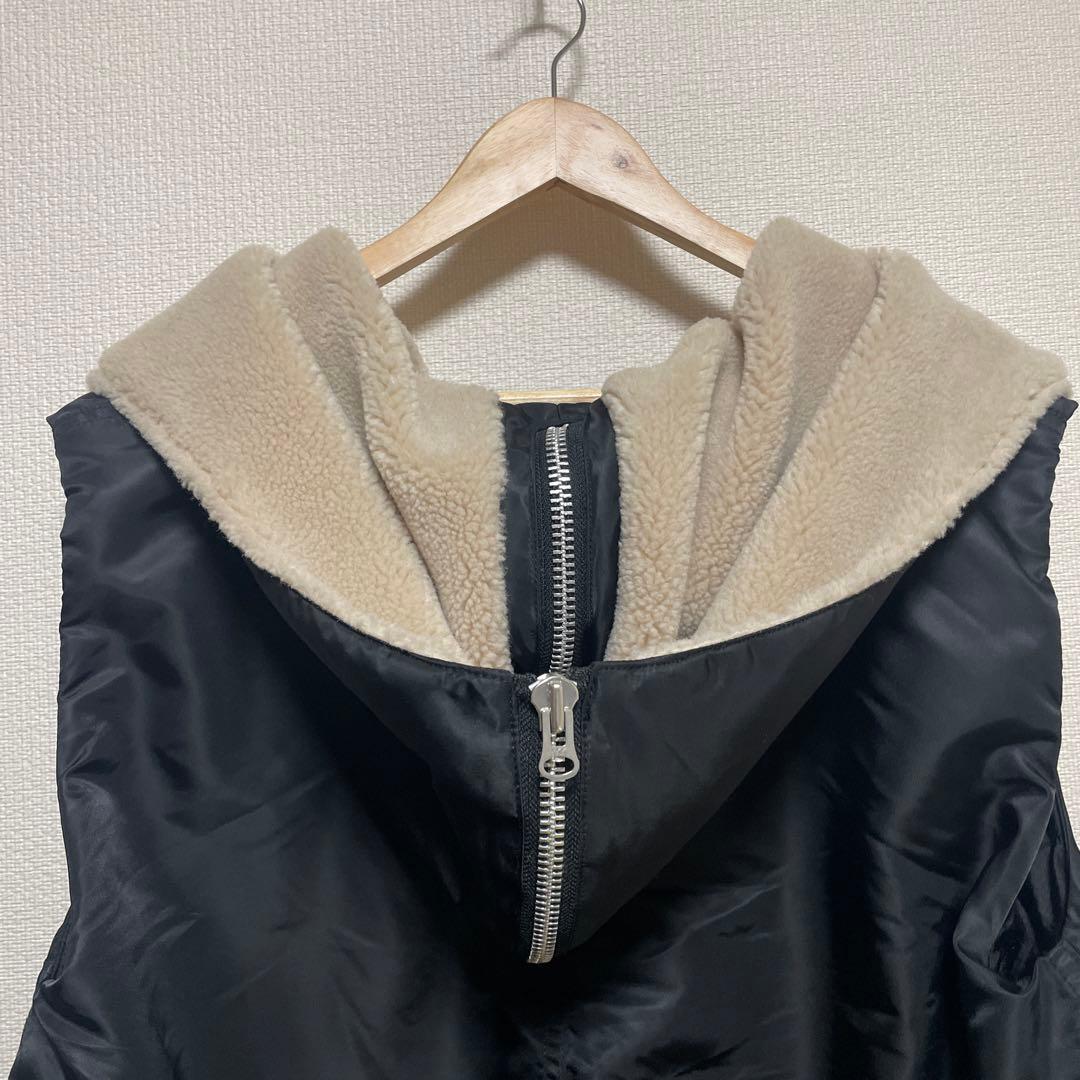 今季　MUNICH ナイロンツイル×シープボアバルーンフライトベスト