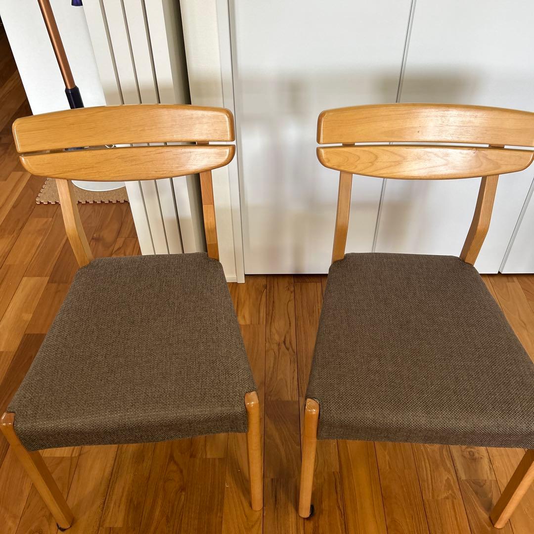 ニトリ　無垢材　ダイニングチェア 2脚