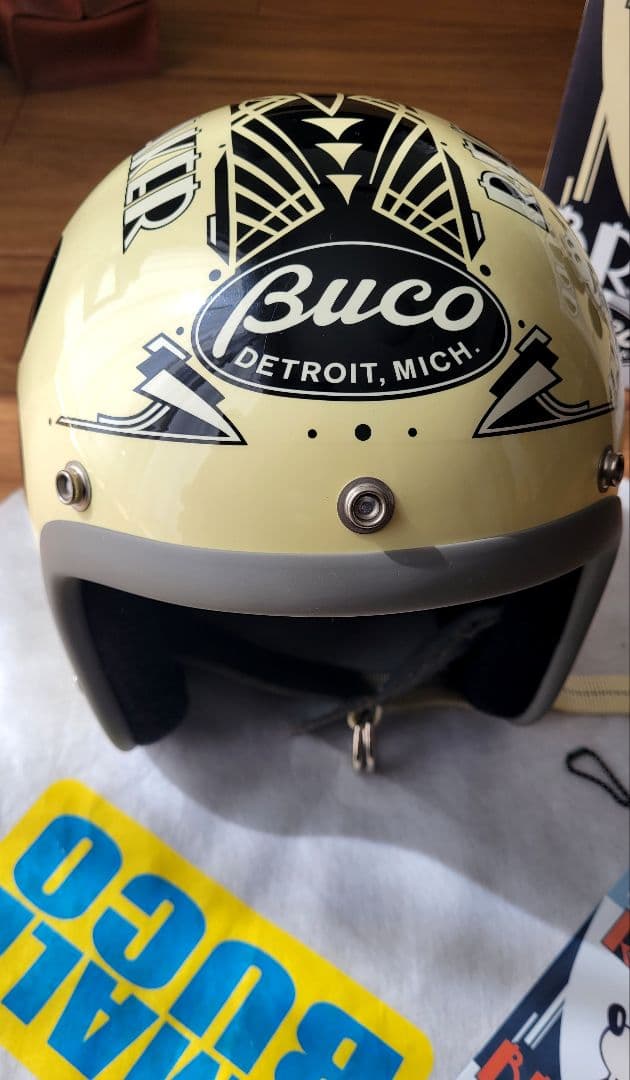 【Disneyコラボ限定完売品】Buco ヘルメット