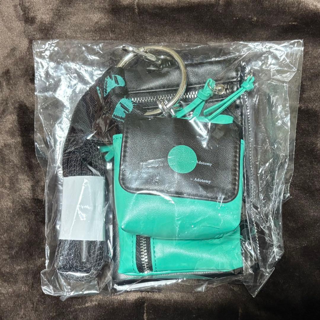 Ado Adotomy 会場限定ストラップポーチ