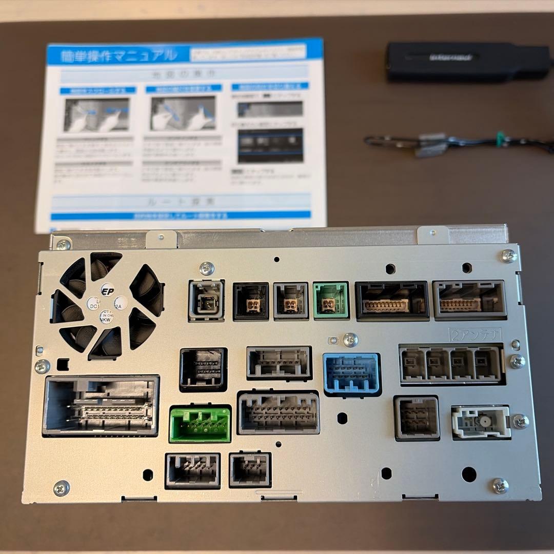 ホンダ 純正 9インチプレミアムインターナビ VXM-207VFNi 中古品