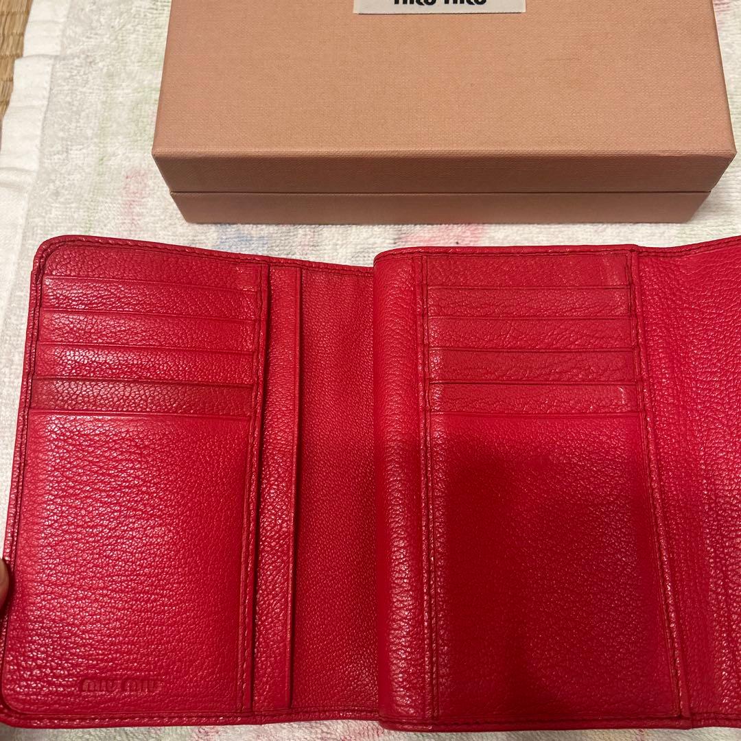 日曜日限定値下げMIU MIUピンク二つ折り財布