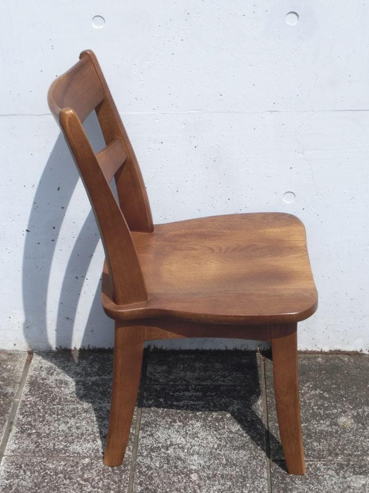 まあまあ美品　飛騨 イバタ インテリア　ダイニングチェア　座面が広い イス　椅子