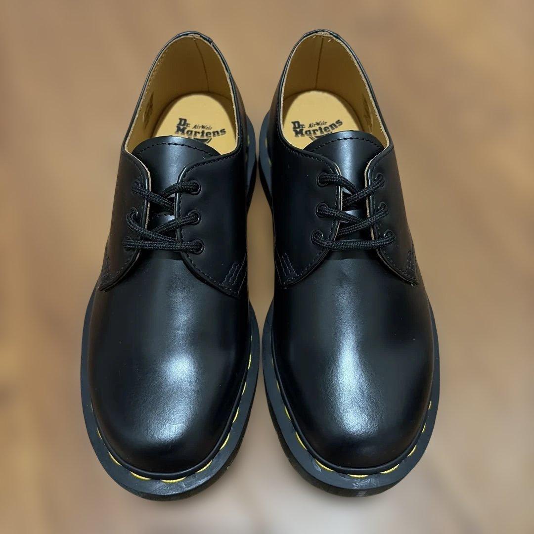 Dr. Martens 1461 3 ホール
