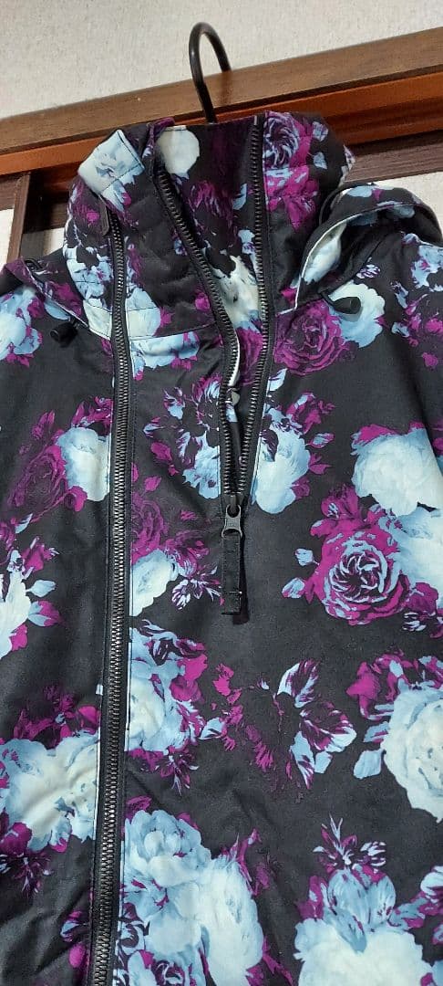 美品　VOLCOM　スノーボードウェア 上下セット