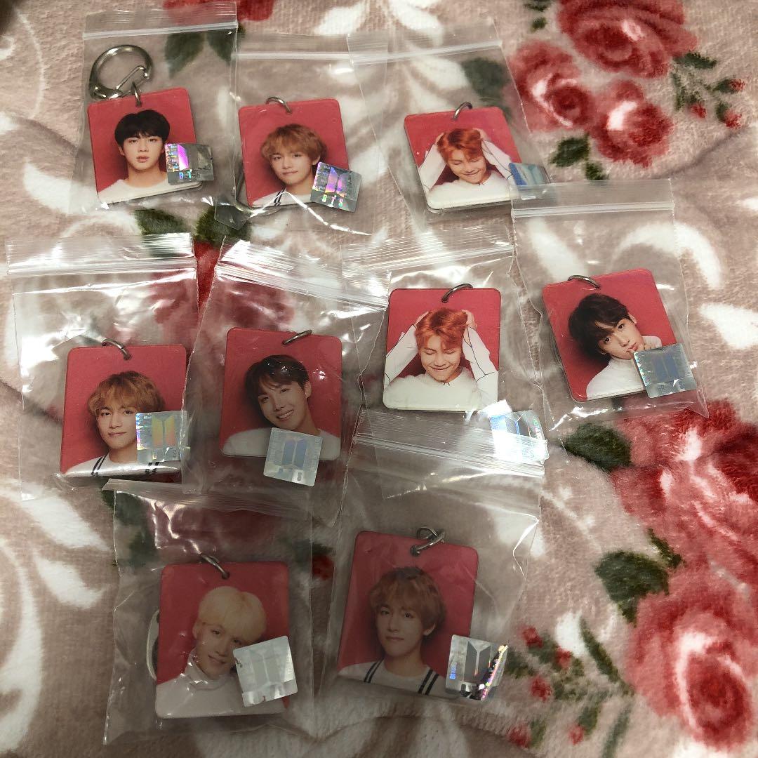 BTS  109 コラボ　キーホルダー　V ジョングク  ジン　SUGA RM