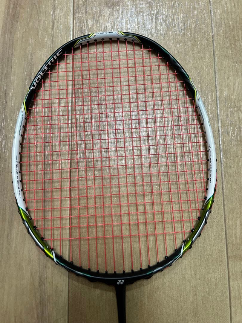 ヨネックス　バドミントンラケット　ボルトリックZフォース　3UG5