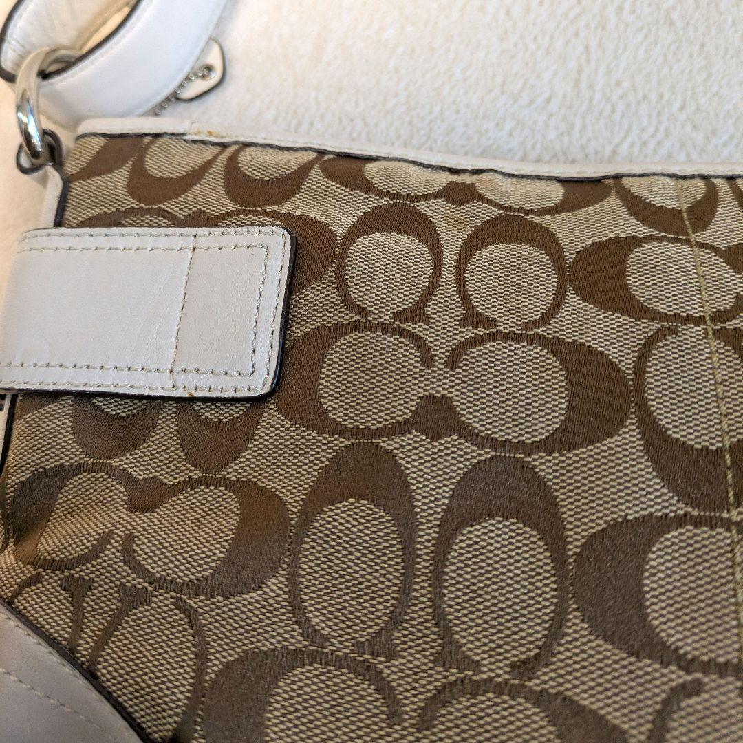 COACH Shoulder Bag Signature WHITE コーチ