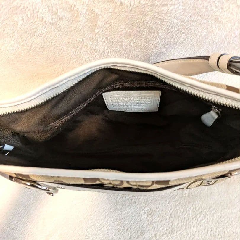 COACH Shoulder Bag Signature WHITE コーチ