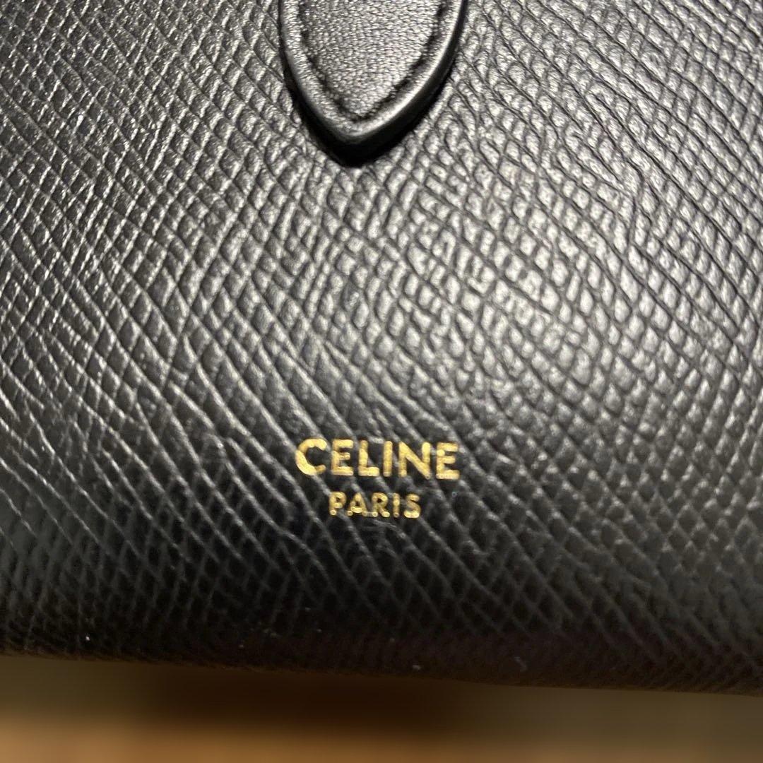 Celineセリーヌ ミディアム ストラップウォレット ブラック