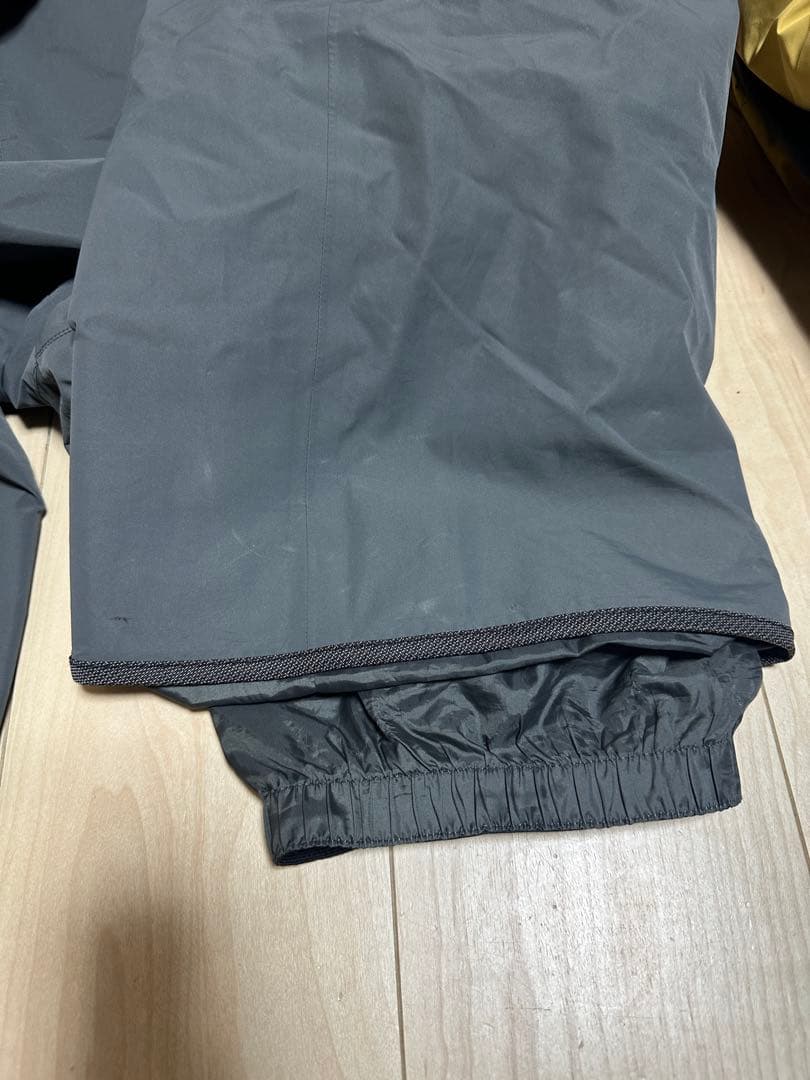 【値下げ】QUIKSILVER GORETEX ビブパンツ