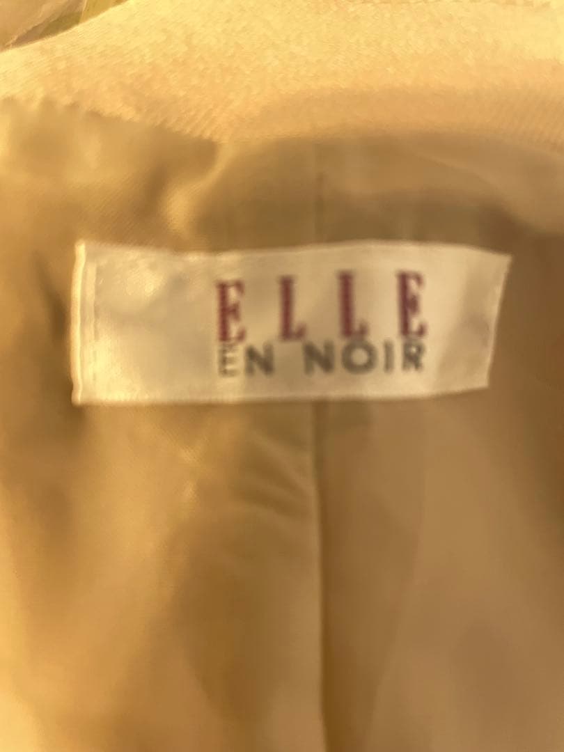 ELLE EN NOIR ベージュ スーツセット