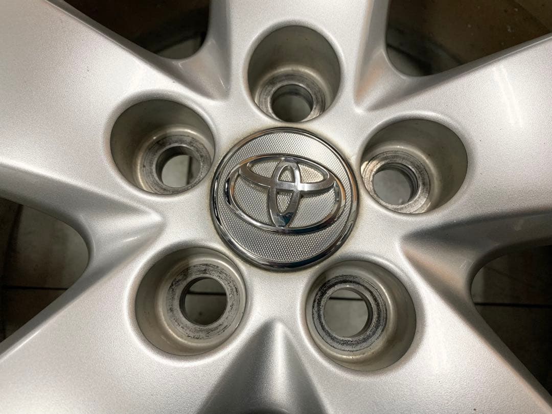 30プリウス　ツーリング　17×7J 送料無料　バランサーチェック済み