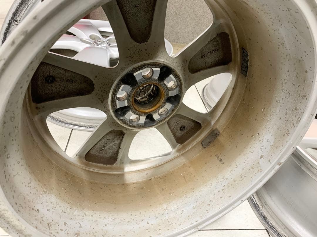 30プリウス　ツーリング　17×7J 送料無料　バランサーチェック済み