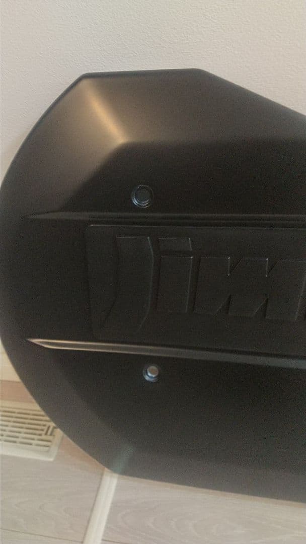 ジムニー、ジムニーシエラ、ジムニーノマドタイヤレスカバーマットブラック美品