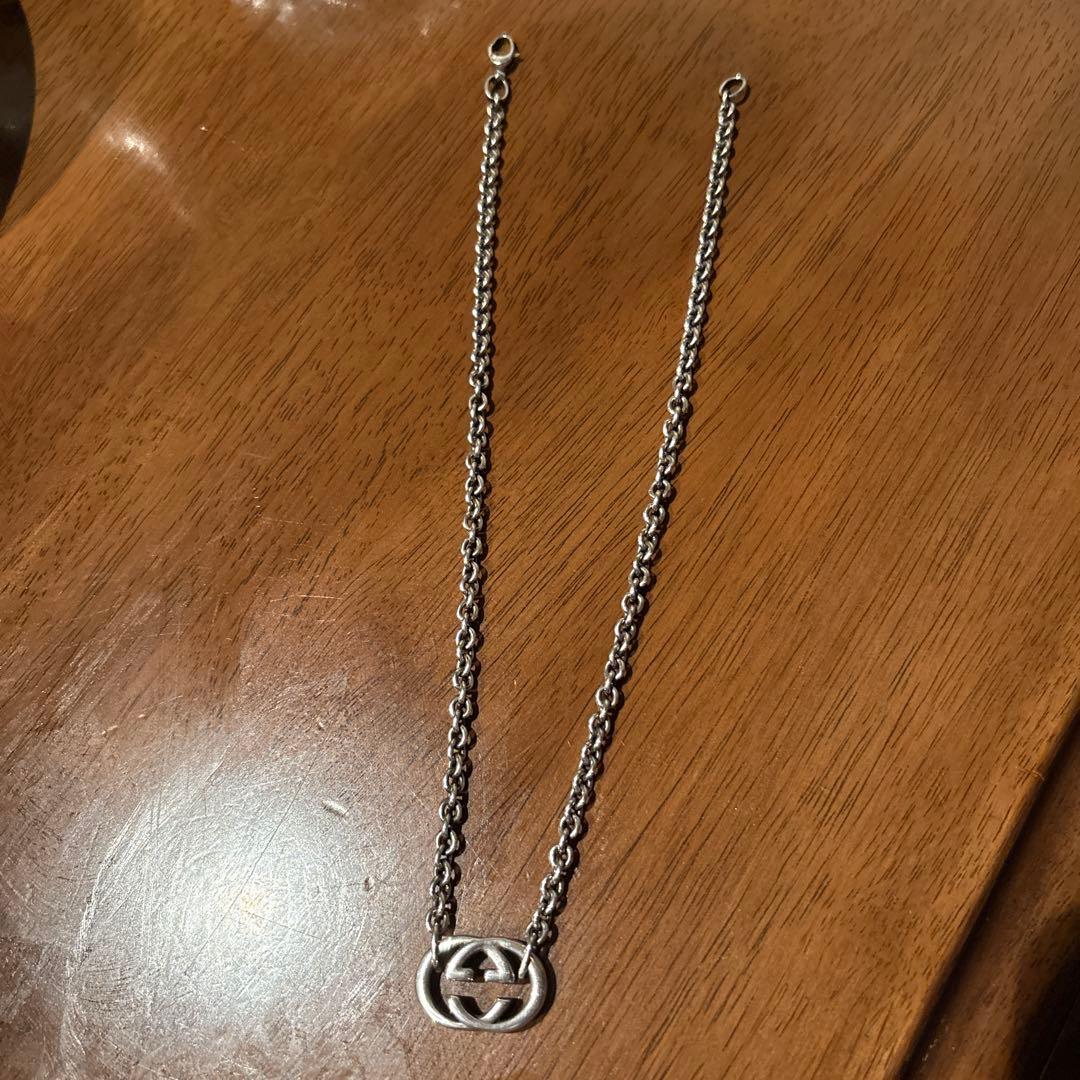 GUCCIネックレス