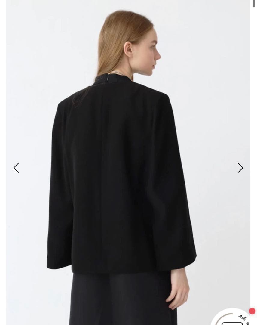 今期　新品　Aga Black ノーカラーダブルクロスケープジャケット　アウター