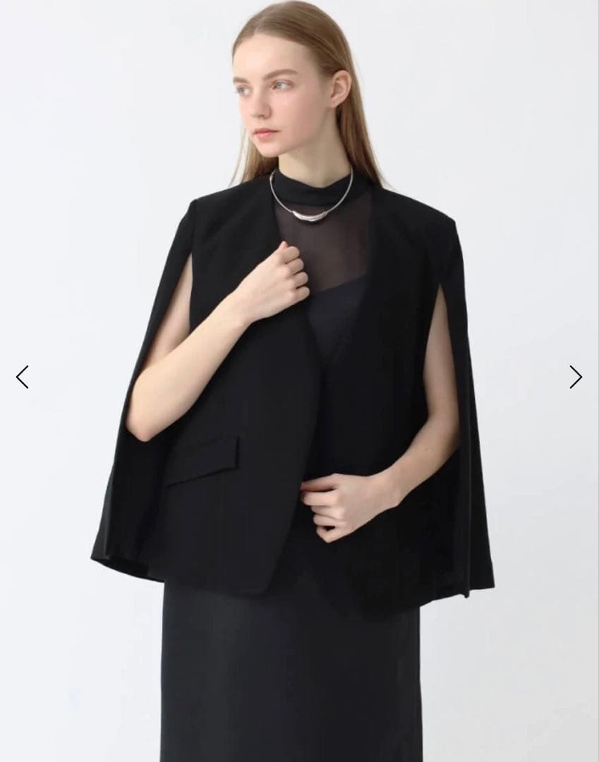 今期　新品　Aga Black ノーカラーダブルクロスケープジャケット　アウター