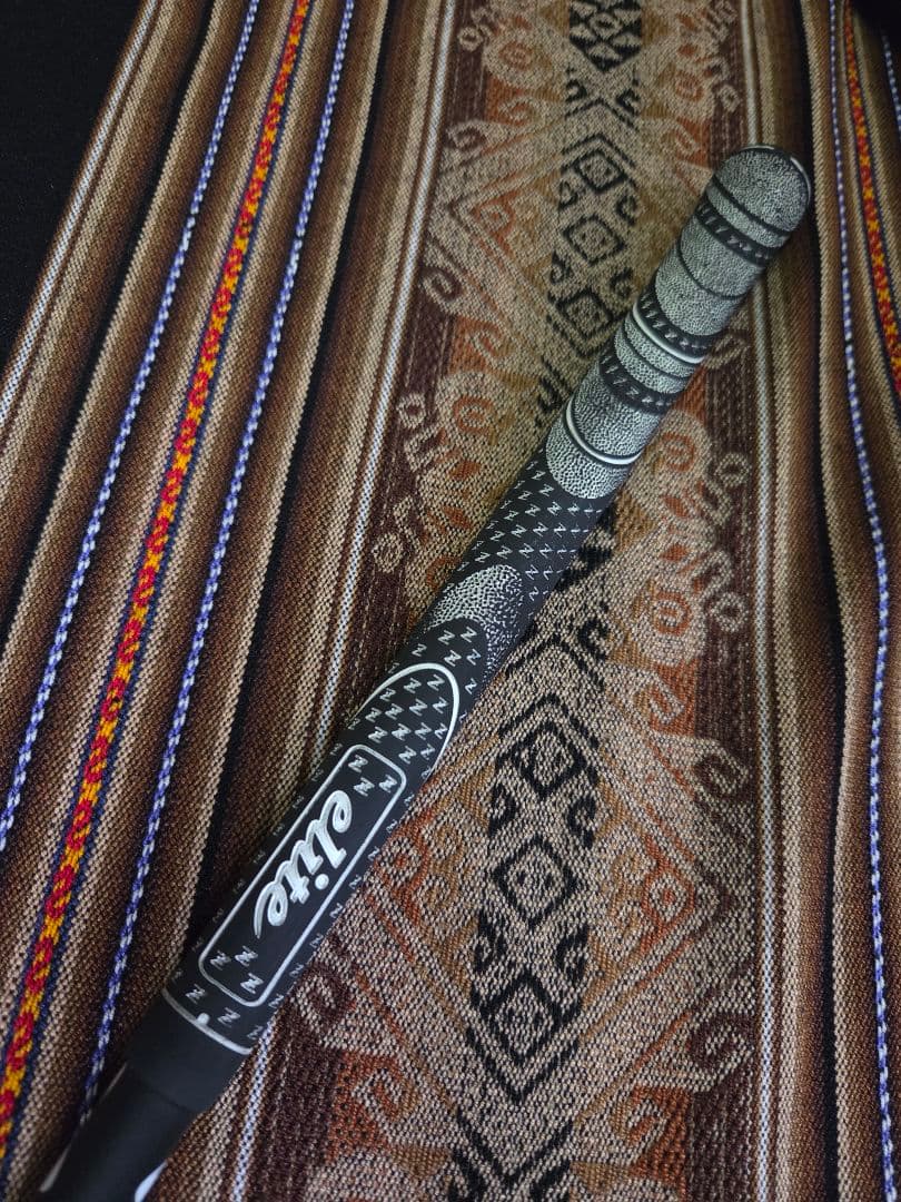 Cobra Dark Speed ドライバー 9.0度　ディアマナWB 53x