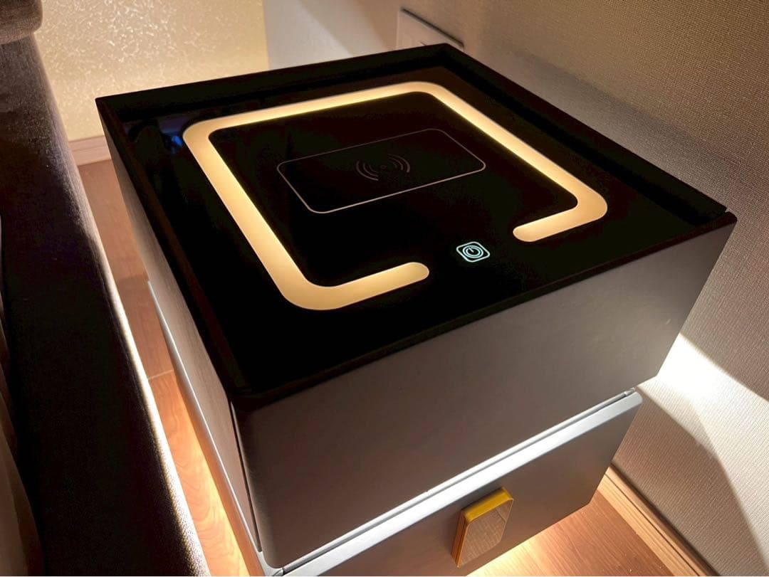 【現在価格4.8万】スマートナイトテーブル ワイヤレス充電・LED グレー 美品