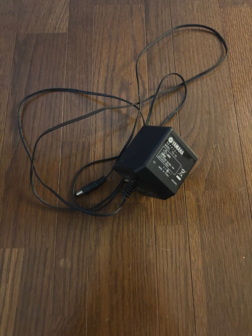 ヤマハ電子ピアノNP12 スタンド付き