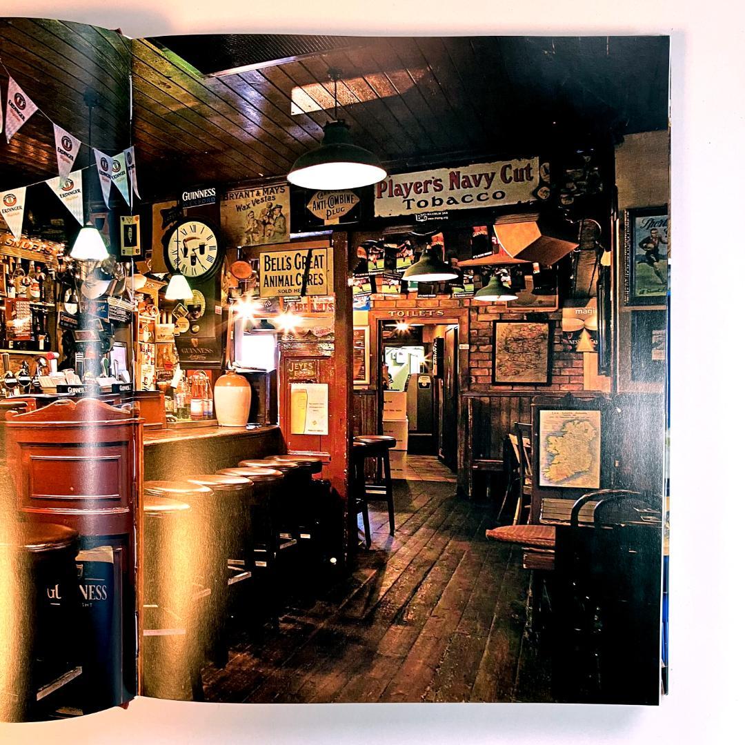 The Irish Pub / James Fennell他