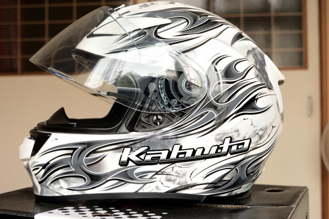 超美品 OGK KABUTO SHUMA FLAME Lサイズ